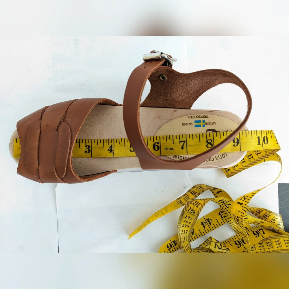 Lotta From Stockholm Tan Leather Clogs - Picture 10 of 10